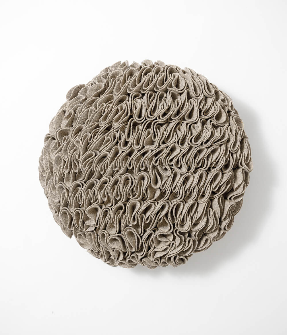 Folhos Round Cushion