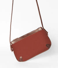 Shoulder strap clutch