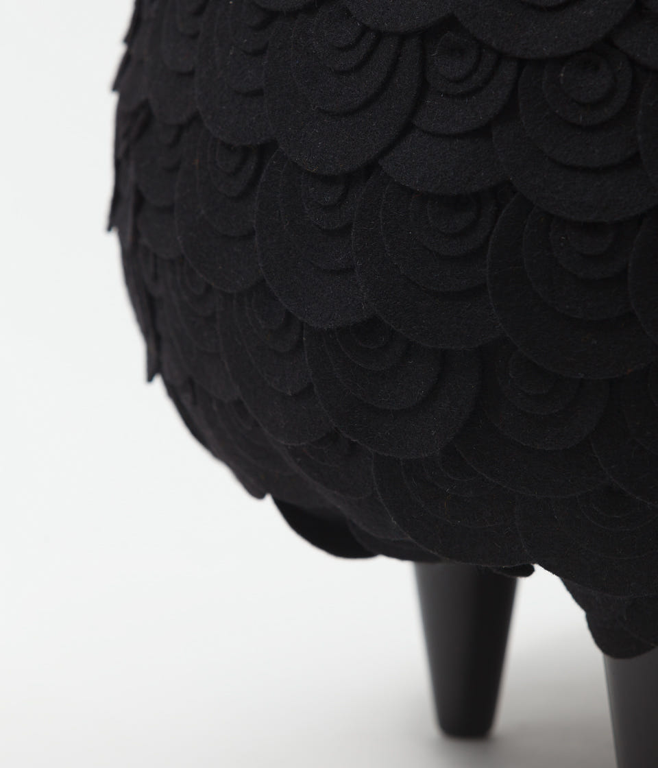 black-sheep-stool